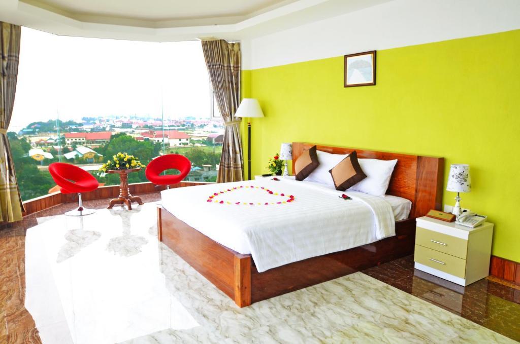 High Sky Hotel Phnom-Penh Kamer foto